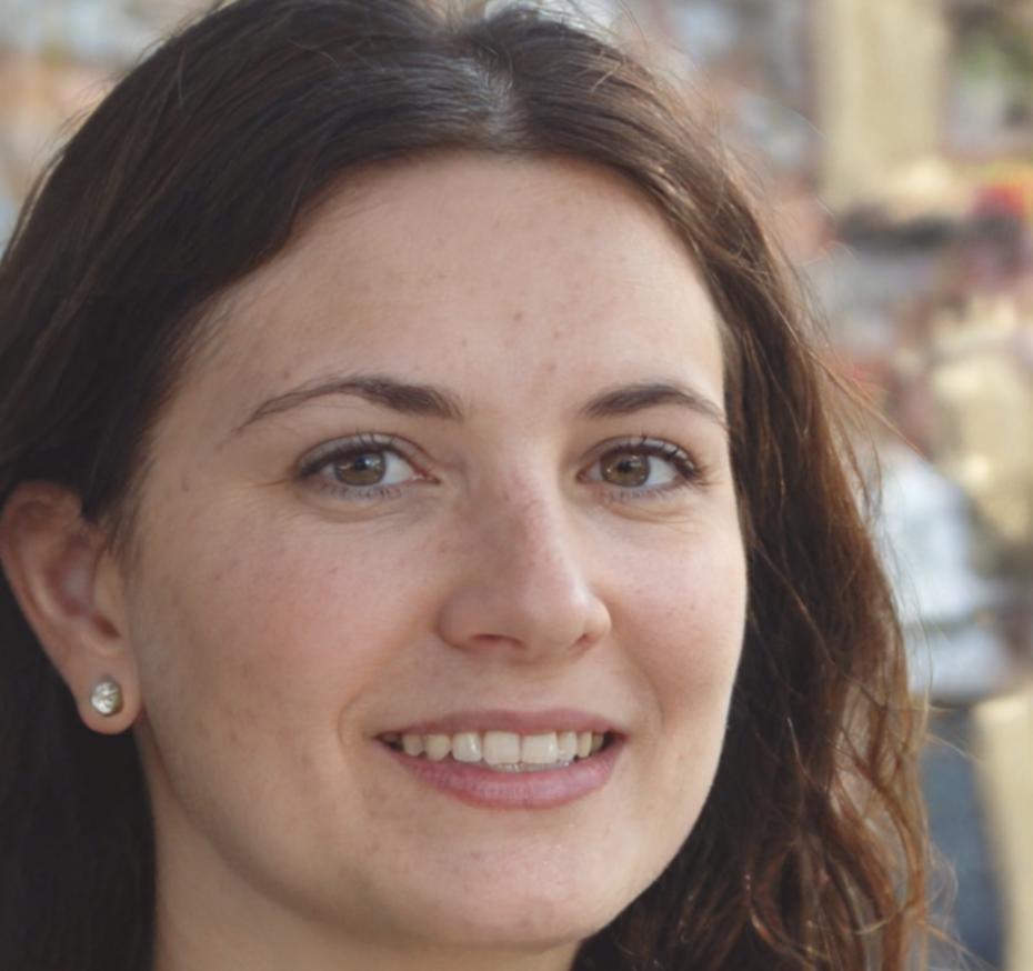 Retrato de Carmela Vásquez, directora de investigación de oltharivenoqi